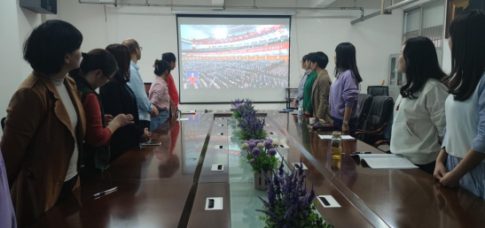护理学院党总支组织学习贯彻党的二十大精神