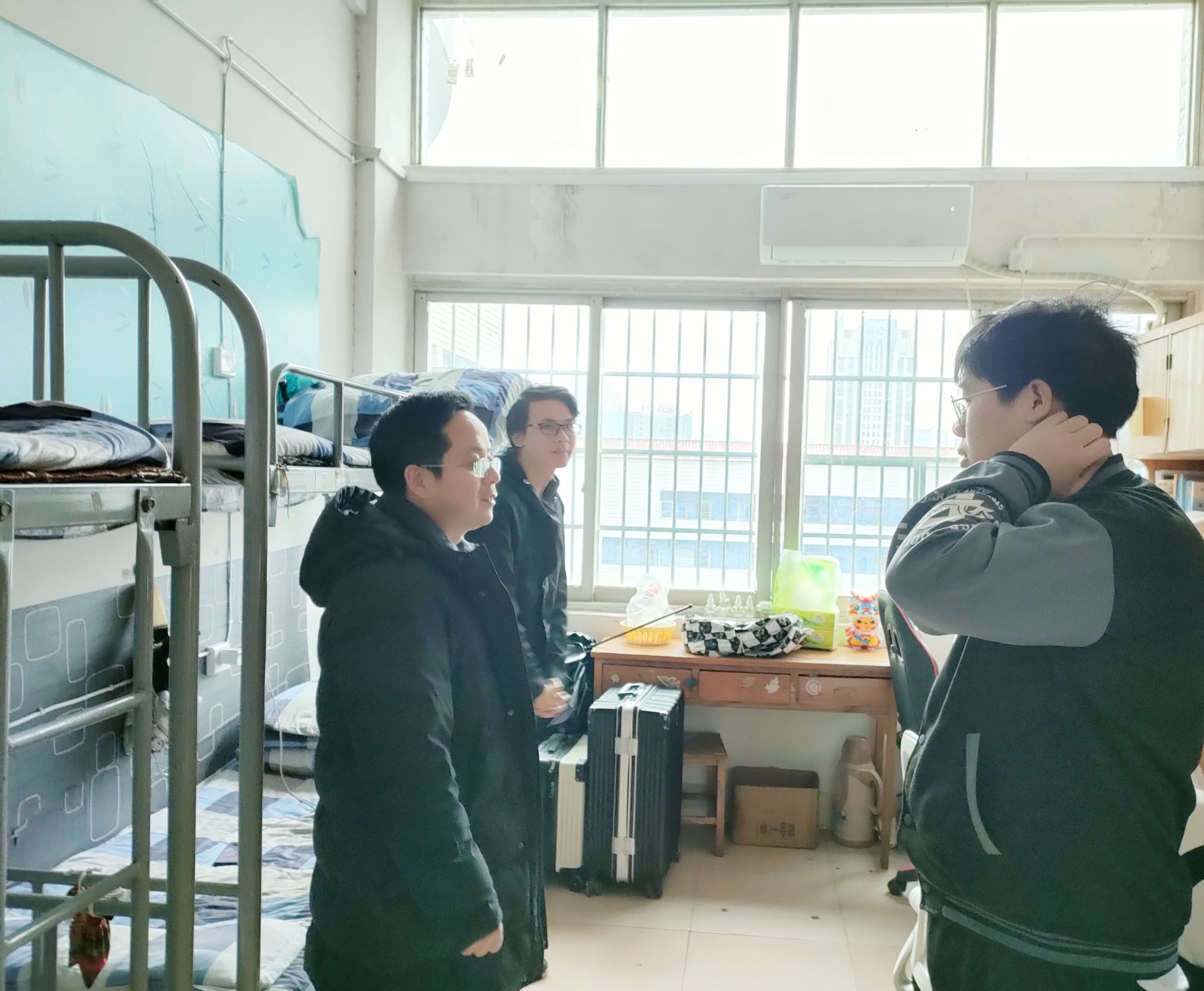 安全相伴 你我同行——2023年下学期药学院开展宿舍安全卫生大检查