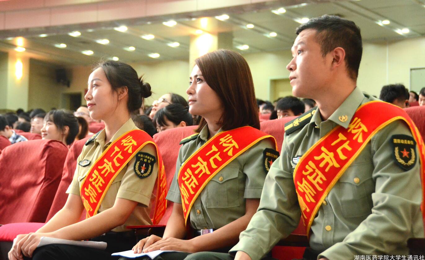 携笔从戎 保家卫国——怀化征兵宣传进我校