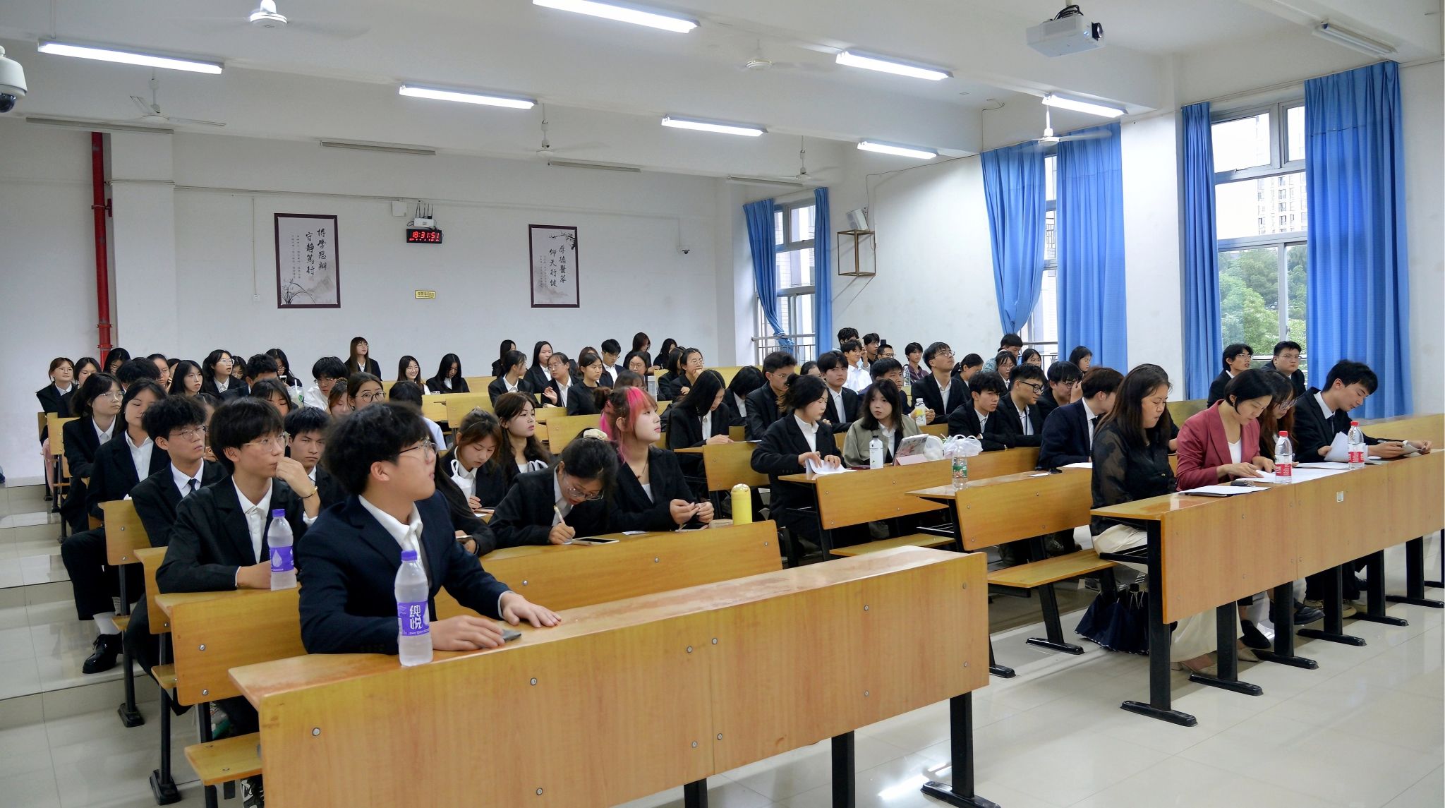 团聚新力量 接续新征程——医学人文与信息管理学院召开团学组织干部换届选拔大会