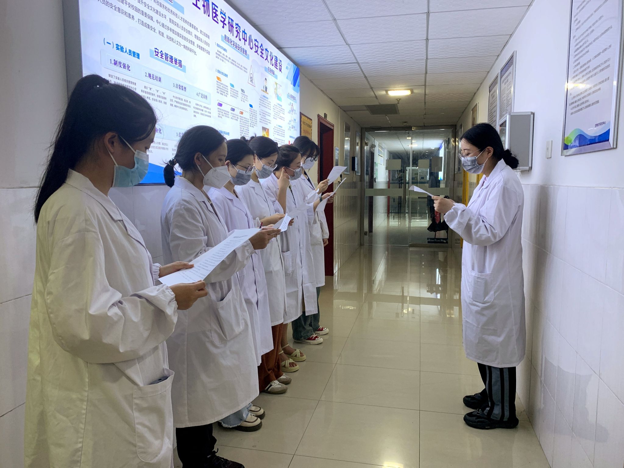 我校生物医学研究中心开展高压蒸汽灭菌锅使用培训
