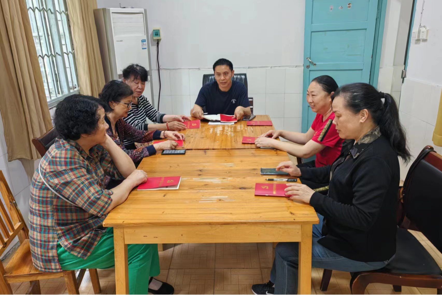 学条例 强党性 学习路上守初心——离退休党总支开展《中国共产党纪律处分条例》专题学习